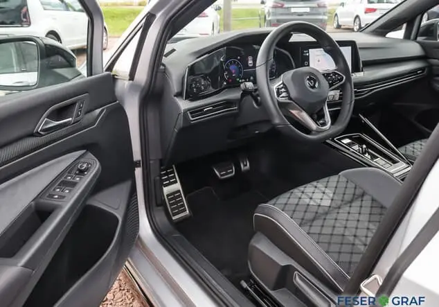 Angebotsdetails Volkswagen Golf Reflexsilber Metallic