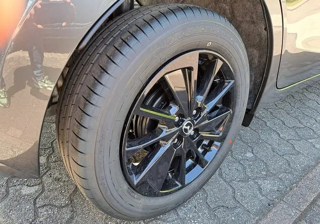 Angebotsdetails Mazda 2 Machine Gray