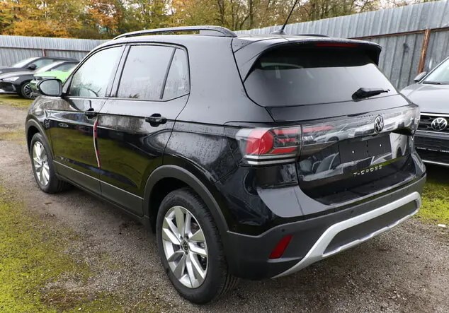 Angebotsdetails Volkswagen T-Cross TSI 115 IQDrive ParkAs KAM Schwarz