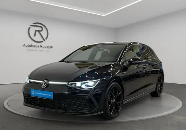 Angebotsdetails Volkswagen Golf Schwarz (Deep Black Perleffekt)