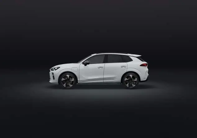 Angebotsdetails Cupra Terramar Cupra Terramar e-HYBRID 1.5 e-HYBRID 150 kW (204 PS) 6-Gang-DSG 150.00 kW (204 PS) Glacial Weiß Metallic