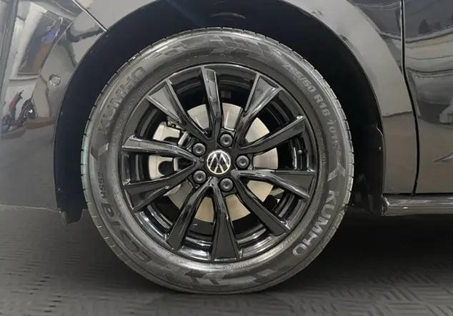 Angebotsdetails Volkswagen T7 Multivan 'GOAL' 1.5 TSI eHybrid 4MOTION KLIM Schwarz (Deep Black Perleffekt)