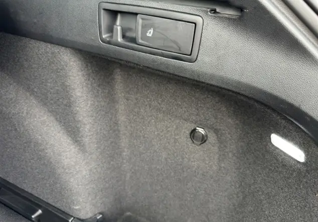 Angebotsdetails Volkswagen Golf Silber (Reflexsilber Metallic)