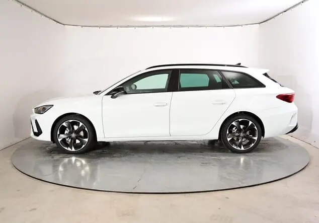 Angebotsdetails Cupra Leon Sportstourer Cupra Leon ST 1.5 eTSI 110 kW (150-PS) 7-Gang-DSG Glacial Weiß Metallic