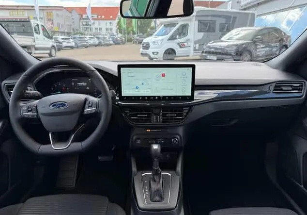 Angebotsdetails Ford Focus ST-Line Grau
