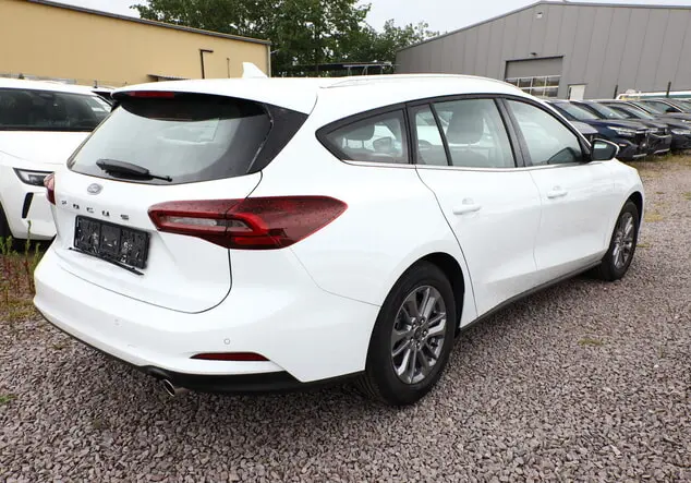 Angebotsdetails Ford Focus Turnier Weiß