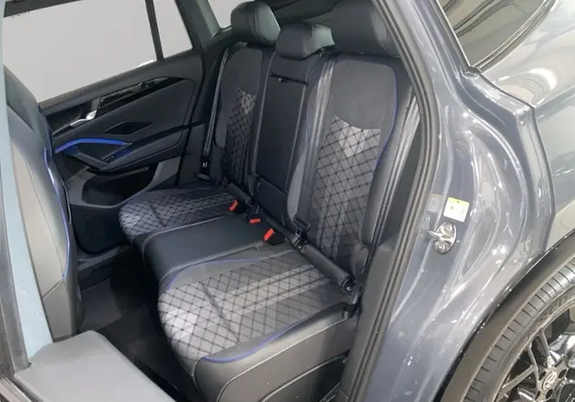Angebotsdetails Volkswagen Tiguan Grau (Delfingrau Metallic)