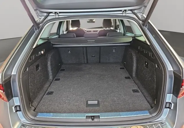 Angebotsdetails Skoda Superb Grau (Business Grau Metallic)