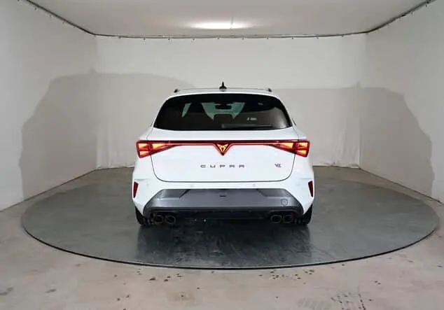 Angebotsdetails Cupra Leon Sportstourer Cupra ST VZ 2.0 TSI 245 kW (333 PS) 7-Gang-DSG 4Drive Allrad Glacial WeiÃ Metallic