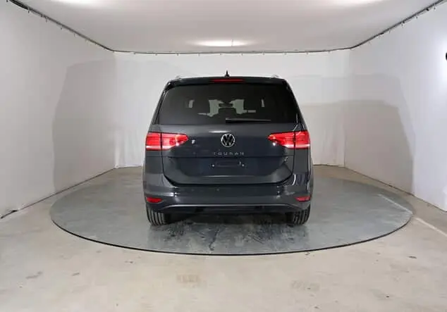 Angebotsdetails Volkswagen Touran Volkswagen Touran GOAL 1.5 TSI 110 kW (150 PS) 7-Gang-DSG Urano Grau