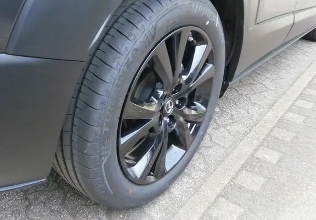 Angebotsdetails Mazda CX-30 2.5L e-SKYACTIV G 140 PS 6MT HOMURA Machine Gray