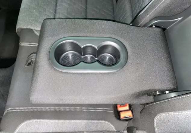 Angebotsdetails Volkswagen Passat Grau (Mangangrau)