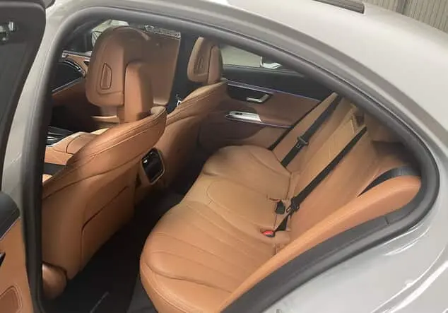 Angebotsdetails Mercedes-Benz E E200 Line Advanced Plus*Night*Pano*Superscreen*360grad*Distronic*Softclose* Alpin Grau