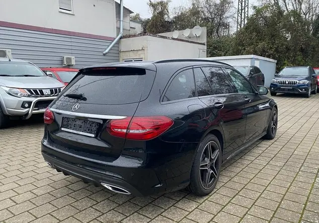 Angebotsdetails Mercedes-Benz C 220 d T NightE Line ED ParkP Schwarz