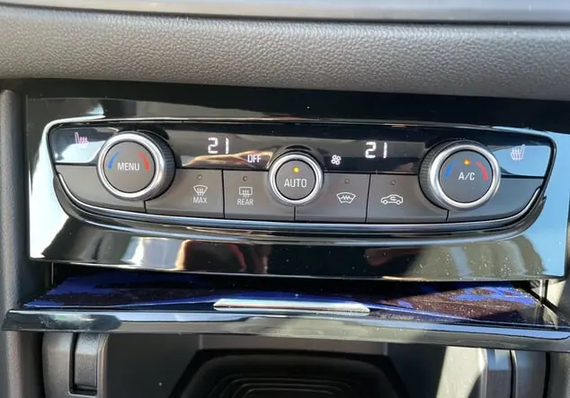 Angebotsdetails Opel Grandland Diamant Schwarz (M2)