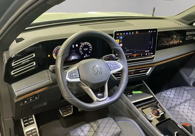 Angebotsdetails Volkswagen Tiguan 2.0 TDI 4Motion R-Line 'Black Style' Grau (Delfingrau Metallic)