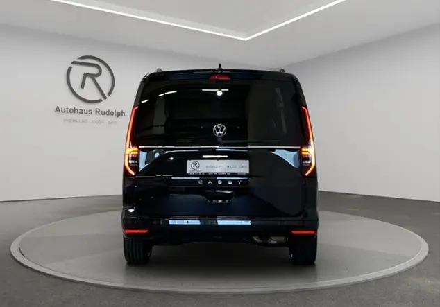 Angebotsdetails Volkswagen Caddy Maxi 1.5 TSI Style / Schwarz (Deep Black Perleffekt)