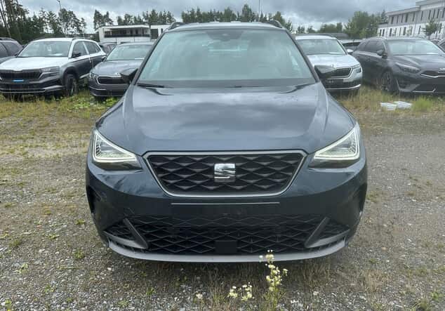 Angebotsdetails Seat Arona Seat FR Black Edition 1.0 TSI 85 kW (116 PS) 7-Gang-DSG Magnetic Grau Metallic / Midn...