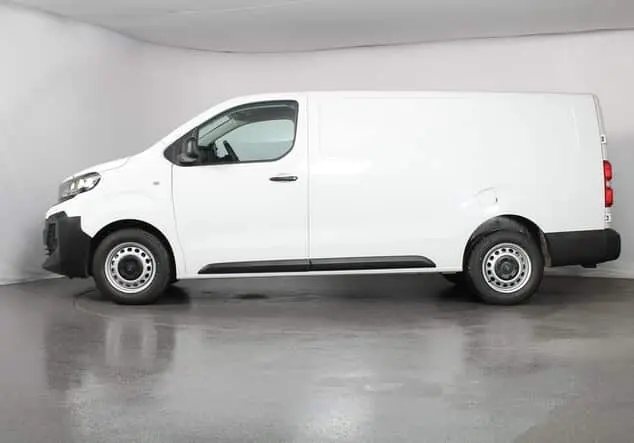 Angebotsdetails Opel Vivaro Opel Vivaro Kastenwagen Standard 2.0 BlueHDI 145 106 kW (144 PS) 6-Gang Kaolin-Weiß