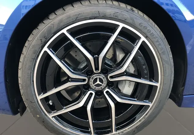 Angebotsdetails Mercedes-Benz C-Klasse Blau-Lack spektralblau