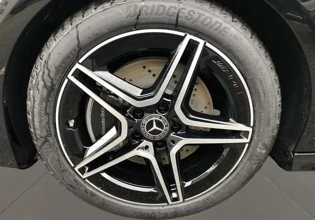 Angebotsdetails Mercedes-Benz CLA Schwarz-Lack kosmosschwarz