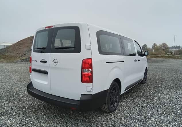 Angebotsdetails Opel Vivaro Opel Kombi 9-Sitzer Lang 2.0 BlueHDi 180 130 kW (177 PS) 8-Gang Automatikgetriebe Diesel Arktis WeiÃ