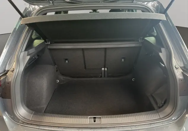 Angebotsdetails Volkswagen Tiguan Grau (Delfingrau Metallic)