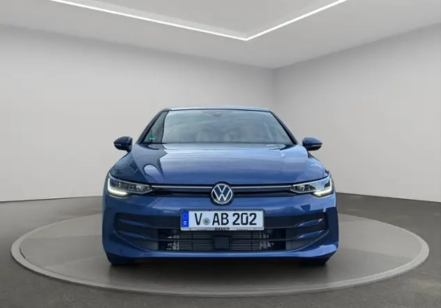 Angebotsdetails Volkswagen Golf Blau (Anemonenblau Metallic)