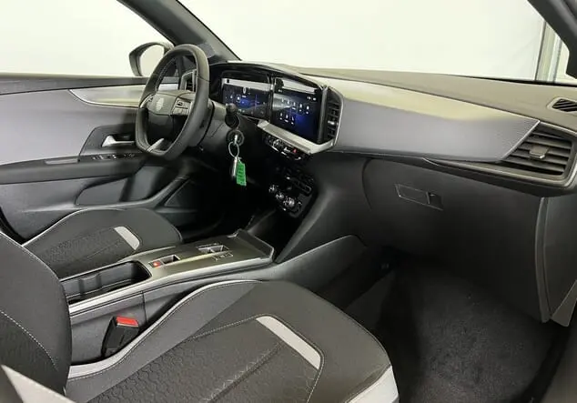 Angebotsdetails Opel Mokka Opel Mokka Edition 1.2 Direct Injection Turbo 96 kW (130 PS) 8-Gang Automatikgetriebe Karbon Schwarz Metallic