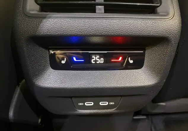 Angebotsdetails Volkswagen Tayron 2.0 TDI 4Motion R-Line KLIMA ALU Grau (Delfingrau Metallic)