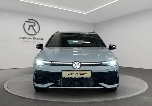 Angebotsdetails Volkswagen Golf VIII Variant R-Line 1.5 eTSI KLIMA Blau (Crystal Ice Blue Metallic)