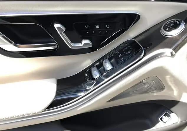 Angebotsdetails Mercedes-Benz S 450 d 4MATIC lang Weiß manufaktur lack manufaktur opalithweiß bright