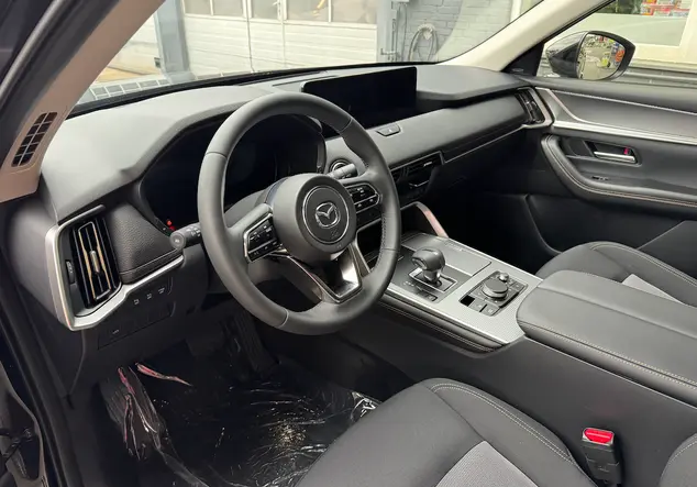 Angebotsdetails Mazda CX60 schwarz