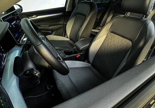 Angebotsdetails Volkswagen Golf varriert