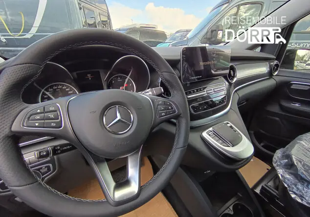 Angebotsdetails Mercedes-Benz Campstar Obsidianschwarz metallic