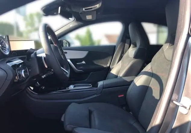 Angebotsdetails Mercedes-Benz CLA 180 Coupé ++sofort verfügbar++ Graulack mountaingrau