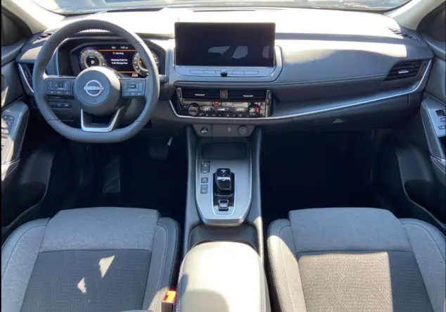 Angebotsdetails Nissan Qashqai 1.3 N-Connecta X-Tronic diverse Farben