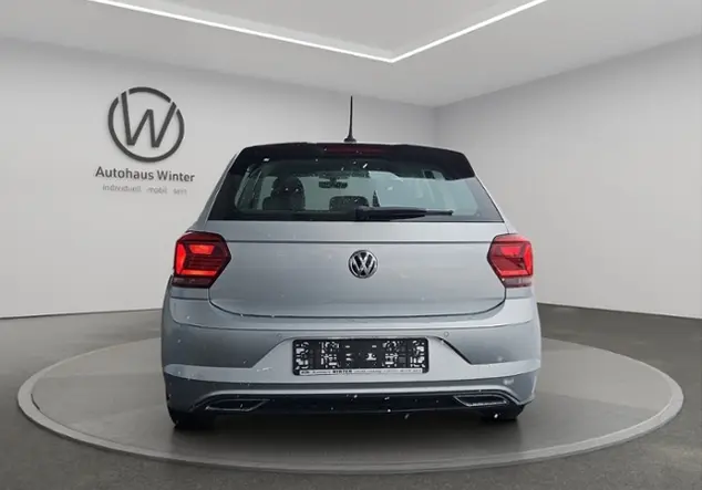 Angebotsdetails Volkswagen Polo Silber (Reflexsilber Metallic)