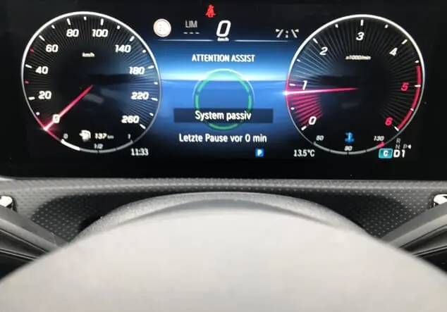Angebotsdetails Mercedes-Benz CLA Schwarz-Lack kosmosschwarz