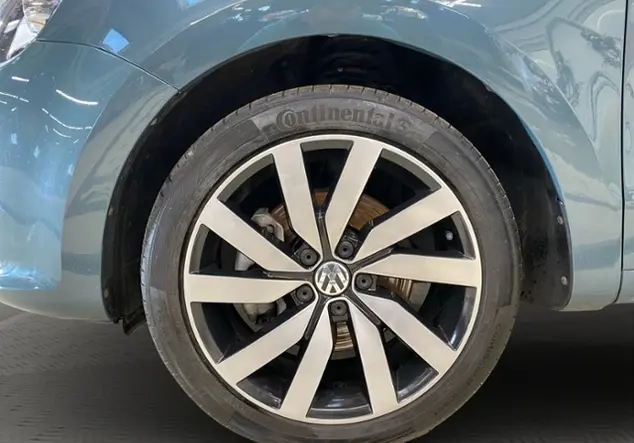 Angebotsdetails Volkswagen Sharan Blau (Petroleum Blue Metallic)