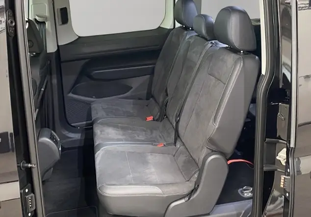 Angebotsdetails Volkswagen Caddy Maxi 1.5 TSI Style / Schwarz (Deep Black Perleffekt)