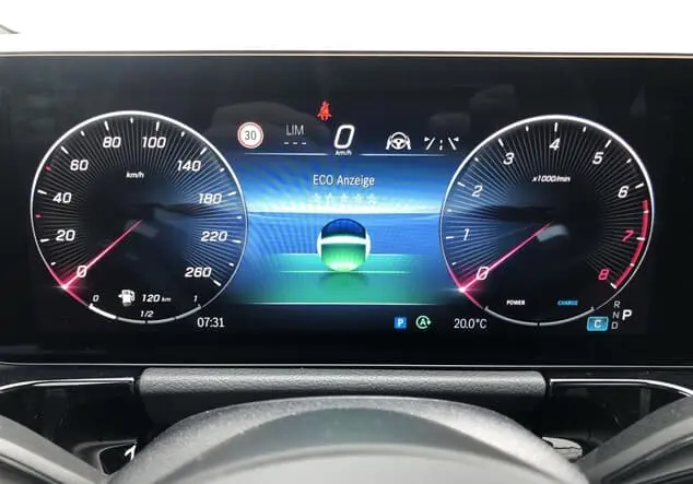 Angebotsdetails Mercedes-Benz GLA Mountaingrau