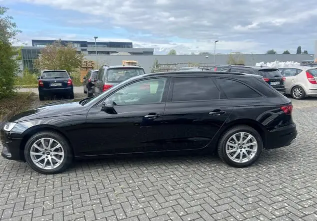 Angebotsdetails Audi A4 Schwarz & Weiß