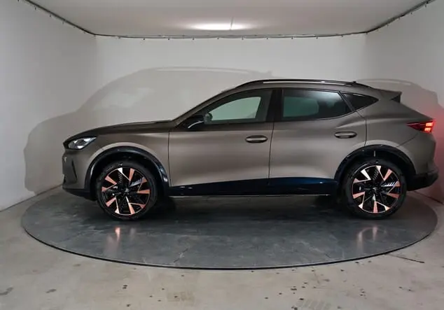 Angebotsdetails Cupra Formentor Cupra Formentor 1.5 eTSI 110 kW (150 PS) 7-Gang-DSG Century Bronze Matt