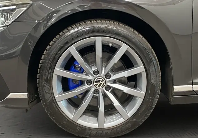 Angebotsdetails Volkswagen Passat Variant GTE 1.4 TSI / Grau (Mangangrau Metallic)