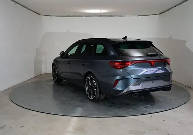 Angebotsdetails Cupra Leon Sportstourer Cupra Leon ST VZ 2.0 TSI 245 kW (333 PS) 7-Gang-DSG 4Drive Magnetic Grau Metallic