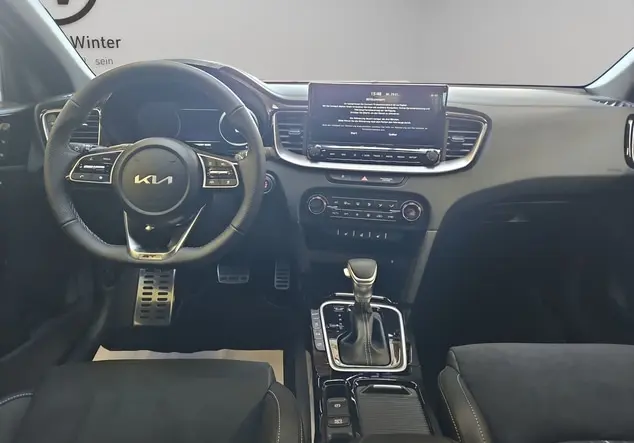 Angebotsdetails Kia Ceed Grün ((EXG) EXPERIENCE GREEN M)