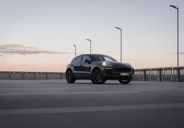 Angebotsdetails Porsche Macan vulkangraumetallic