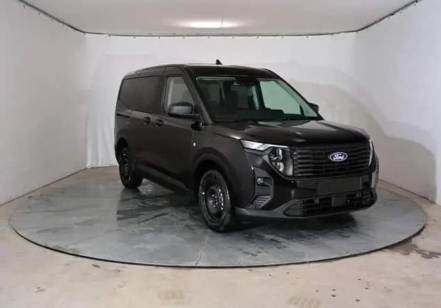 Angebotsdetails Ford Tourneo Courier Ford Tourneo Courier Trend 1.0 EcoBoost 92 kW (125 PS) 7-Gang-Automatik Agate Black Metallic