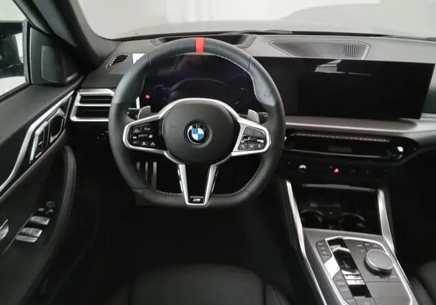 Angebotsdetails BMW 4er Gran Coupé BMW M440i Grand Coupe 275 kW (374 PS) 8-Gang Steptronic xDrive Saphirschwarz metallic